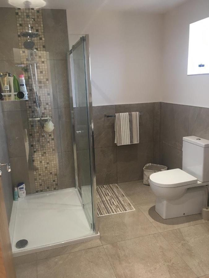 Rose Cottage Captivating 1-Bed Cottage In Bangor Екстер'єр фото