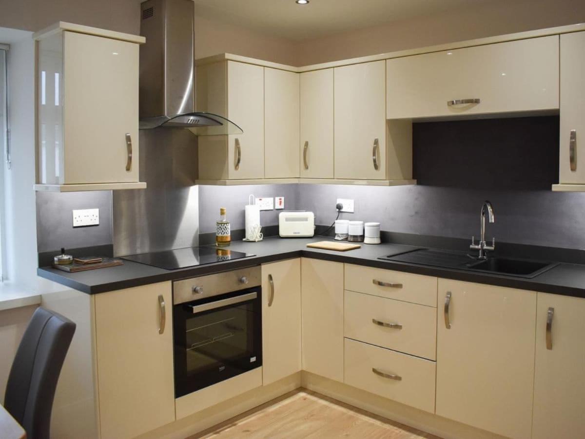 Rose Cottage Captivating 1-Bed Cottage In Bangor Екстер'єр фото