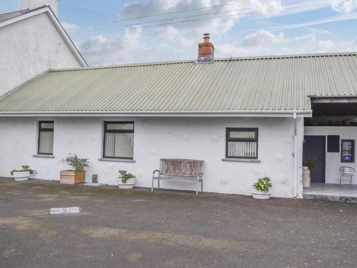 Rose Cottage Captivating 1-Bed Cottage In Bangor Екстер'єр фото